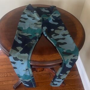 cameo Green & Black Camo Leggings
